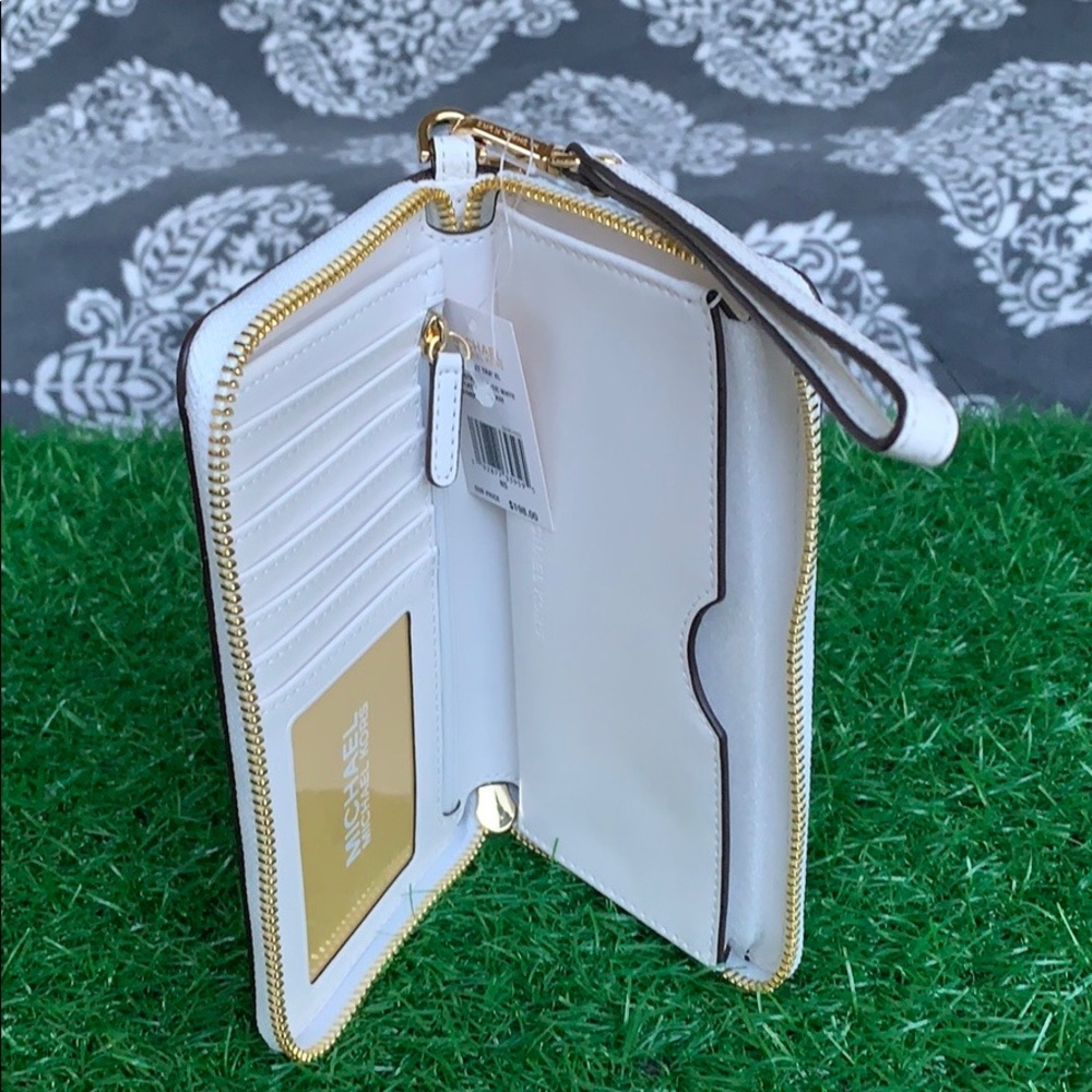 MICHAEL KORS JET SET TRAVEL LG FLAT MF PHN CASE - Picture 2 of 16